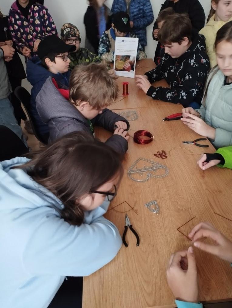 Fotografia z&nbsp;podujatia Medzinárodný workshop drotárstva