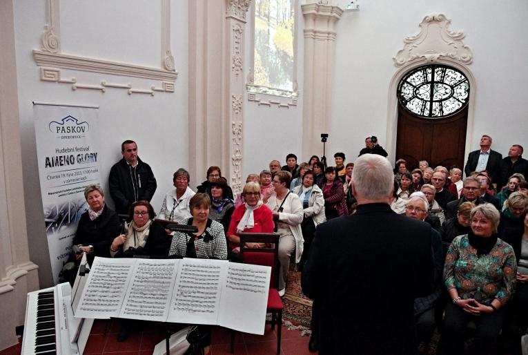 Festival  Ameno Glory.