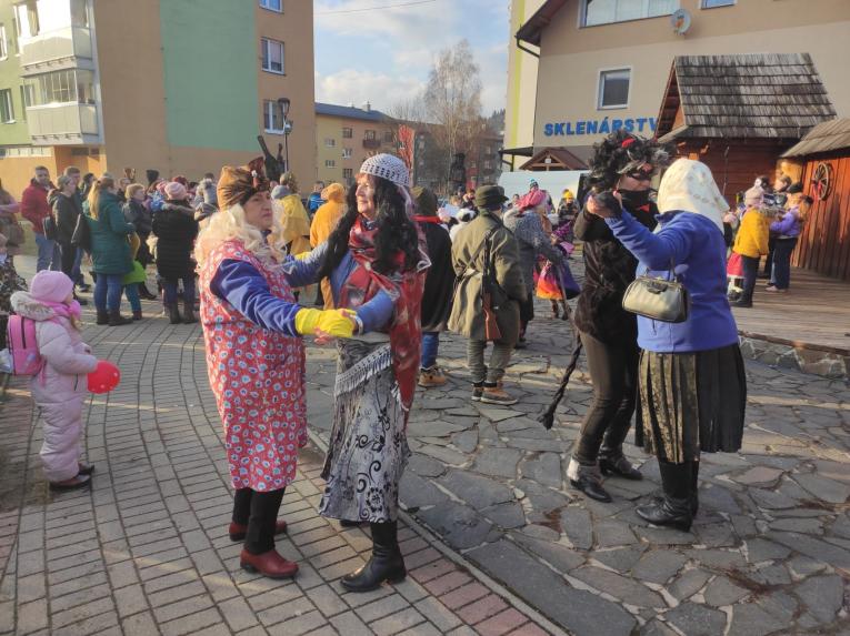 Fotografia z&nbsp;podujatia Fašiangový sprievod